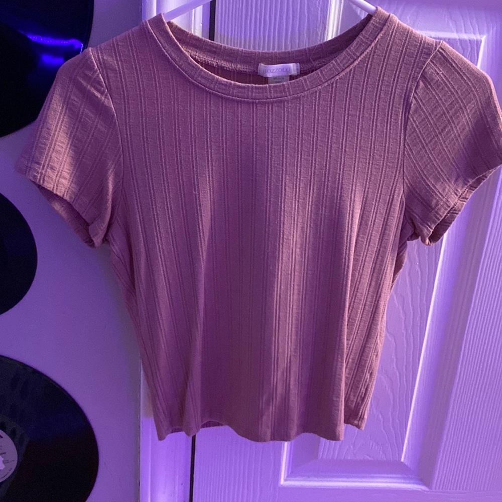 pink ribbed top